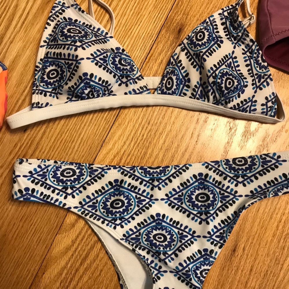 Bathing suit